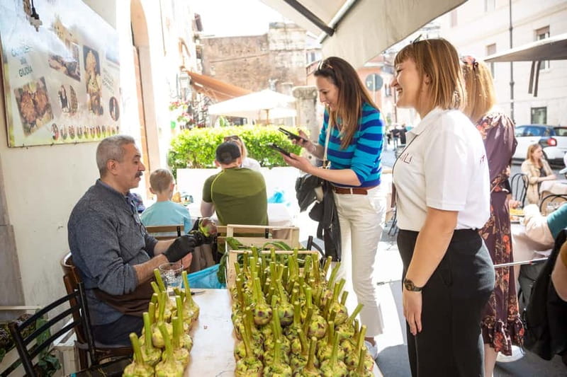 Rome: Eat Like a Roman Ghetto & Campo de' Fiori Food Tour - A Roman meal that moves through the city