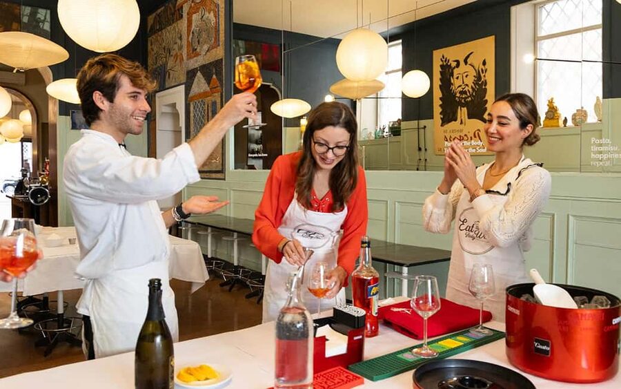 Rome: Enjoy Spritz and Pasta Making in Piazza Navona - Starting with the perfect Spritz