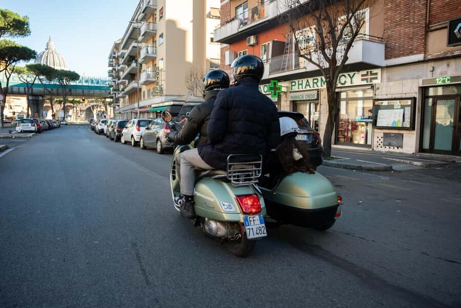 Rome: Evening Vespa Sidecar City Tour - Trastevere brings a welcome pause