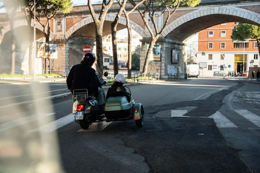 Rome: Evening Vespa Sidecar City Tour - Janiculum Hill finishes with a sweeping view