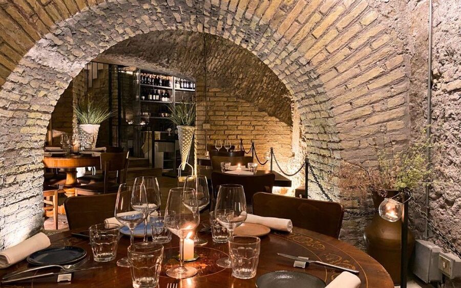 Rome: Exclusive Candlelight dinner in Agrippa's Roman Bath - Entering the underground Terme di Agrippa