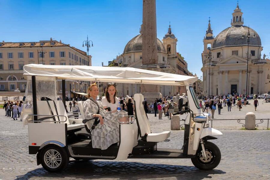 Rome: Exclusive Private Tour by Tuk Tuk - Why an electric tuk tuk works well in Rome