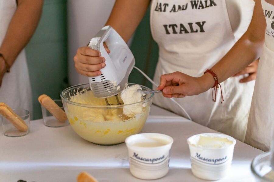 Rome: Fettuccine and Tiramisu Cooking Class with Wine - Key points to know before booking