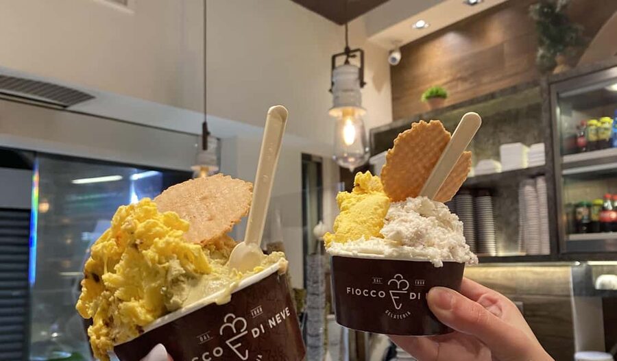 Rome: Fiat 500 Experience with Gelato and Photos - What the Guide and Photographer Add