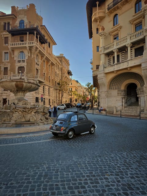 Rome: Fiat 500 private tour with a roman - From Circus Maximus to the Orange Garden