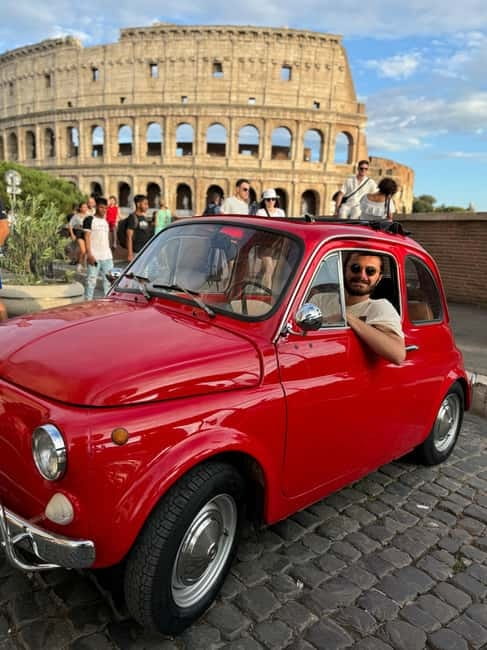 Rome: Fiat 500 Vintage Photo Tour - Through Trastevere in a small Italian classic