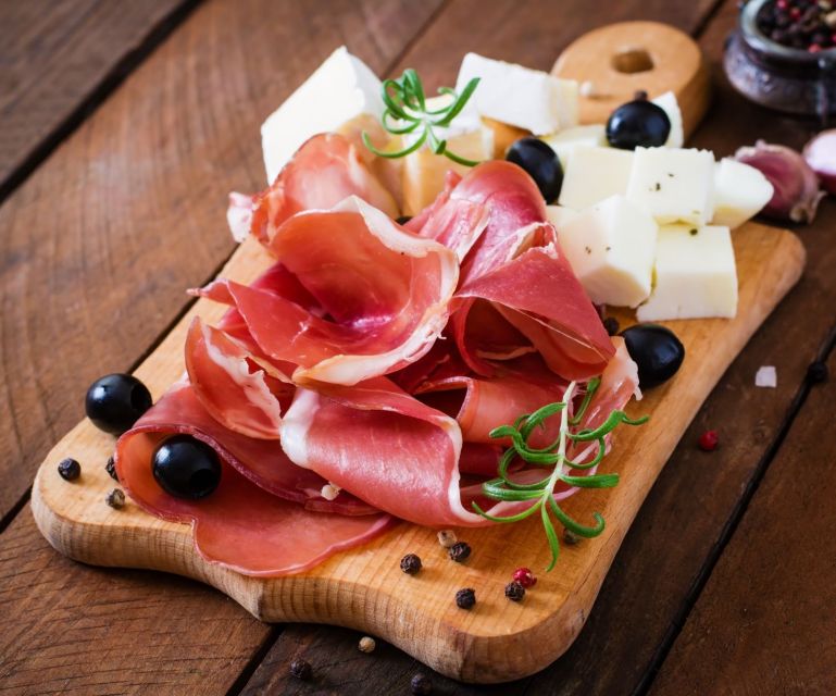 Rome: Flavors of Rome, a Historic Food Tour - What this Roman food walk actually offers