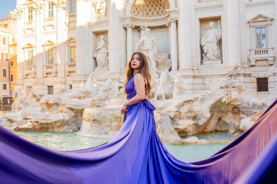 Rome: Flying Dress Photoshoot at Trevi Fountain - Choosing and wearing the flying dress
