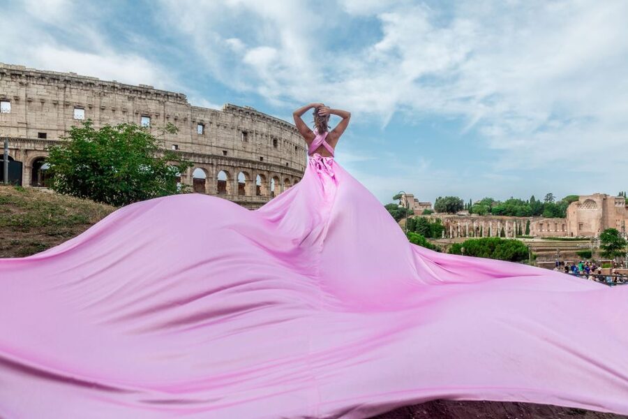 Rome: Flying Dress Professional Photoshoot - The Best Fit for Couples, Friends, and Special Trips