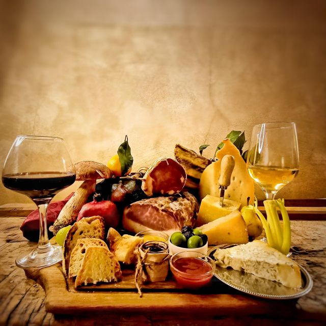 Rome Food Tasting with Wine Paring in Trastevere Experience - Regional food with a real sense of place
