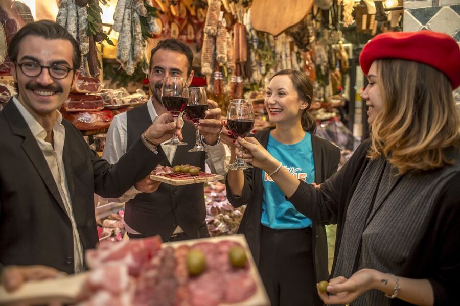 Rome: Food Tour and Wine Tasting in a Traditional Trattoria - How much food and wine should you expect?