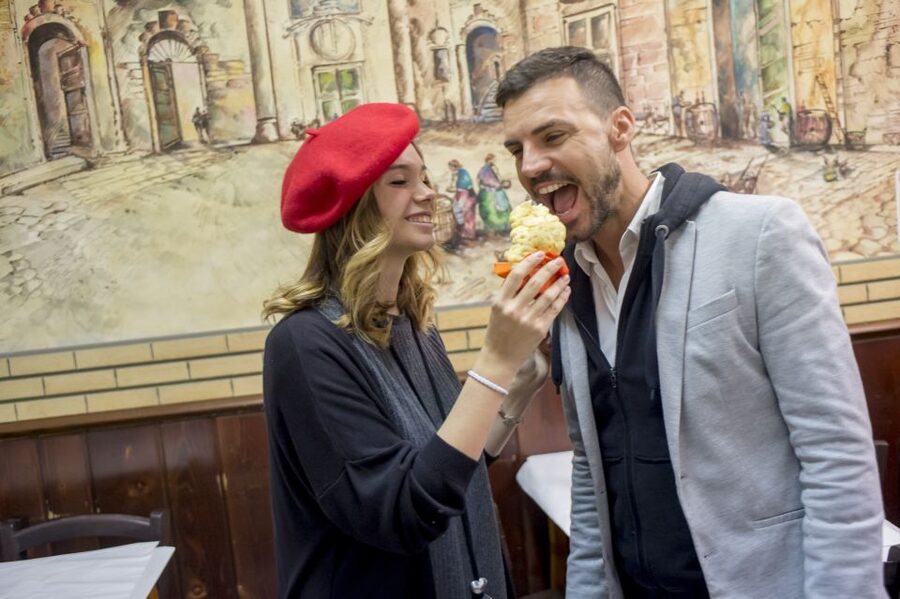 Rome: Food Tour and Wine Tasting in a Traditional Trattoria - Dar Filettaro and the case for fried salted cod