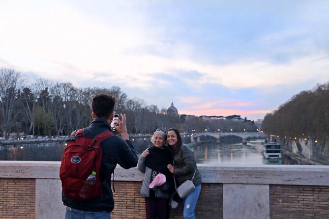 Rome Food Tour: Hidden Gems of Trastevere with Dinner & Wine - Group size, pace, and the hearing problem