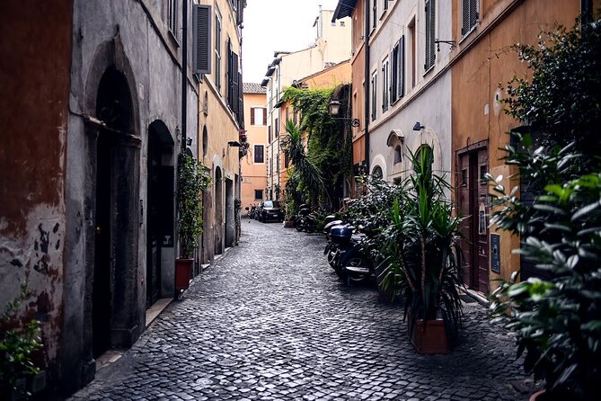 Rome Food Tour in the Historic Centre with 8+ Food Tastings - Pizza, supplì, and the Roman snack table