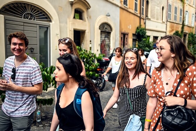 Rome Food Tour in the Historic Centre with 8+ Food Tastings - Starting with fountains and pizza in Piazza Navona