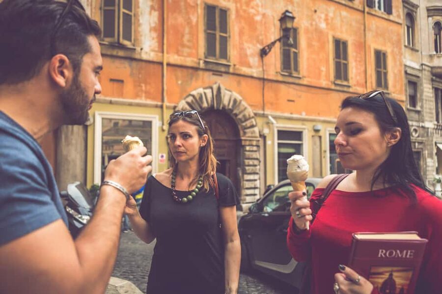 Rome: Food & Wine Tour with a local guide in Trastevere - Dinner in Trastevere