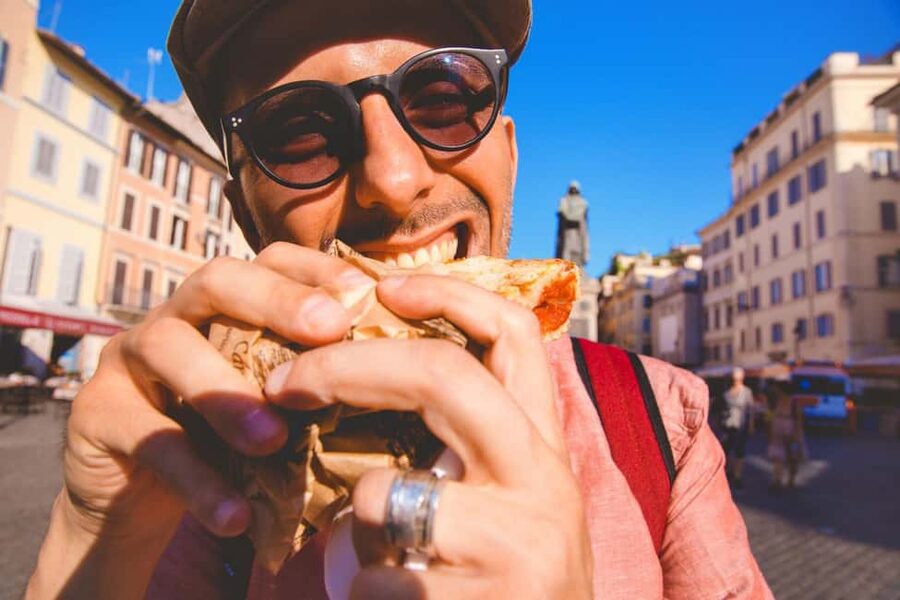 Rome: Food & Wine Tour with a local guide in Trastevere - Finishing with gelato and street dessert