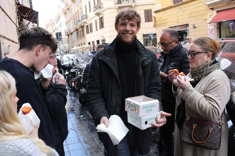 Rome: Food & Wine Tour with a local guide in Trastevere - What the $112.15 price gets you