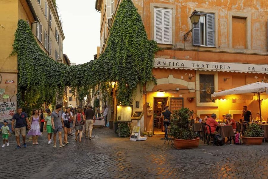 Rome: Food & Wine Tour with a local guide in Trastevere - The opening at Santa Maria in Trastevere