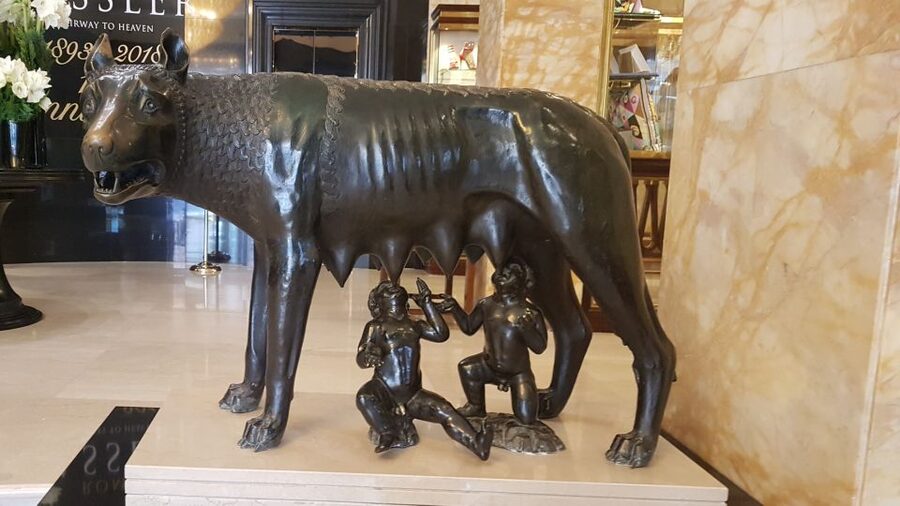 Rome: Fountains and Squares, Half Day Tour with Tasting - Cantina del Duca and the Roman tasting