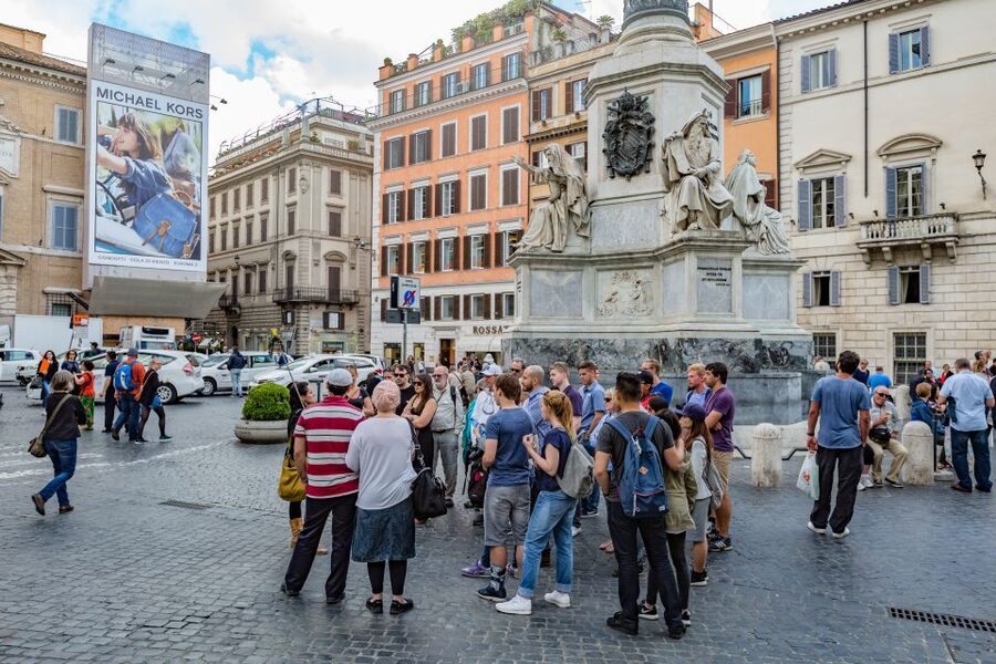 Rome: Fountains and Squares Small-Group Walking Tour - Weather, clothing, and walking demands