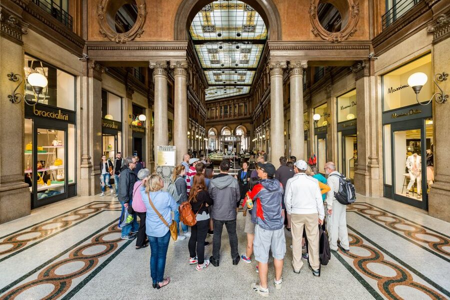 Rome: Fountains and Squares Small-Group Walking Tour - Marcus Aurelius and a glimpse of Roman storytelling