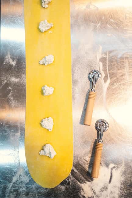 Rome: Fresh Pasta-Making Class with Italian Chef and Wine - Arriving at the Cooking Lab in Gianicolense