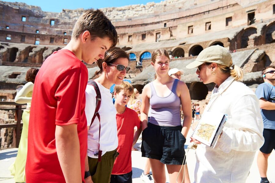 Rome: Full Experience Colosseum Arena Tour (MAX 10 PEOPLE) - Meeting at Caffè Roma on Via del Colosseo