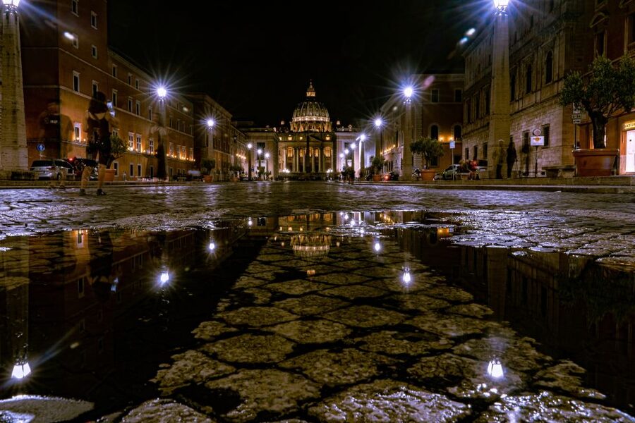 Rome: Ghostly Nighttime Walking Tour - What the $28 price really buys you
