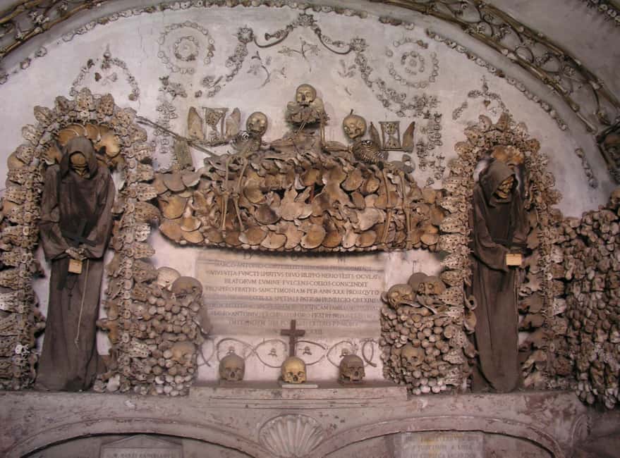Rome: Ghosts & Bone Crypts Tours: 2 Tours, 1 Discount Ticket - Starting at Piazza Barberini and entering the crypt