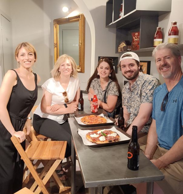 Rome: Gourmet Pizza at Sunset Near the Colosseum - The first tastings: pizza rossa and pizza bianca