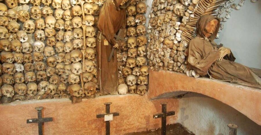 Rome: Guided Catacombs Tour & Capuchin Crypt (Audio Guide) - Making the three-hour bus ticket useful