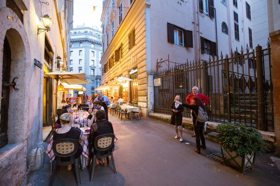 Rome: Guided City Center Evening Sightseeing Walking Tour - Why this evening route works so well in Rome