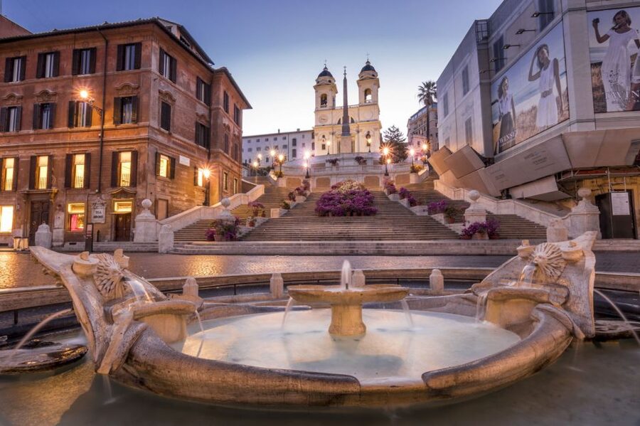 Rome: Guided City Center Evening Sightseeing Walking Tour - Tossing a coin at the Trevi Fountain