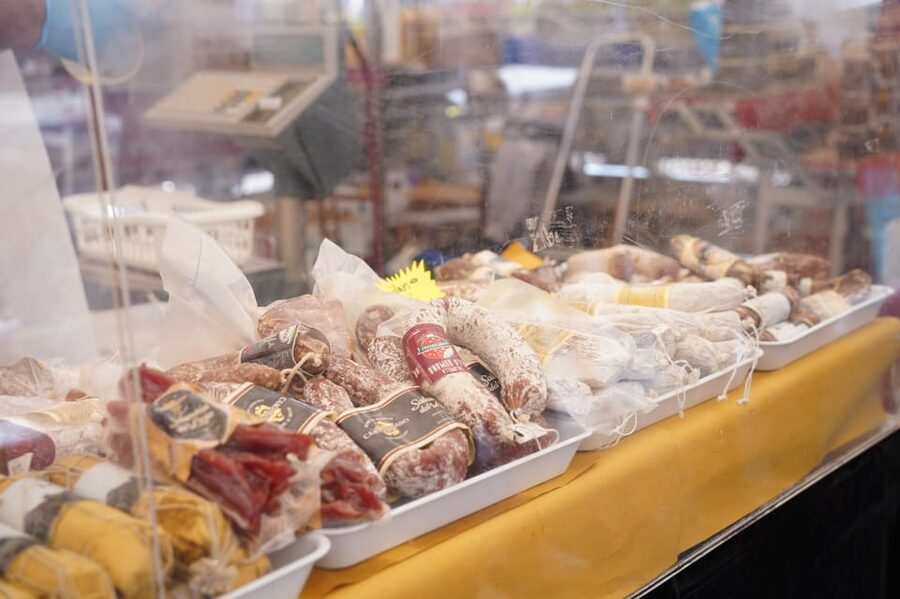 Rome: Guided City Food Tour by Vespa and Tastings - Campo de’ Fiori and the pleasures of a Roman market