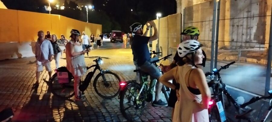 Rome: Guided eBike Evening Tour with italian Aperitif - Trajan’s Markets, Campidoglio, and the Colosseum