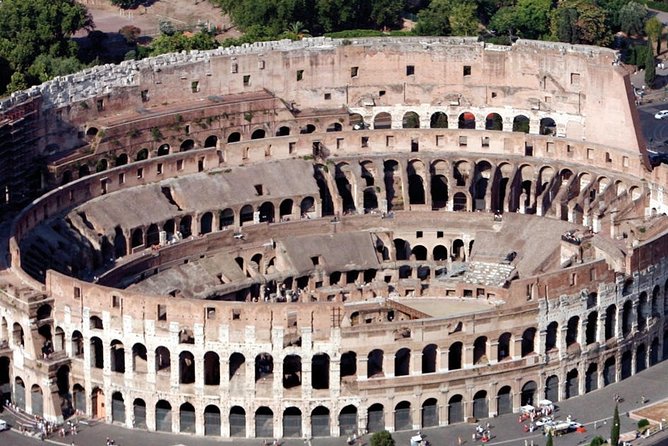 Rome: Guided Group Tour of Colosseum, Roman Forum & Palatine Hill - Meeting at Largo Gaetana Agnesi