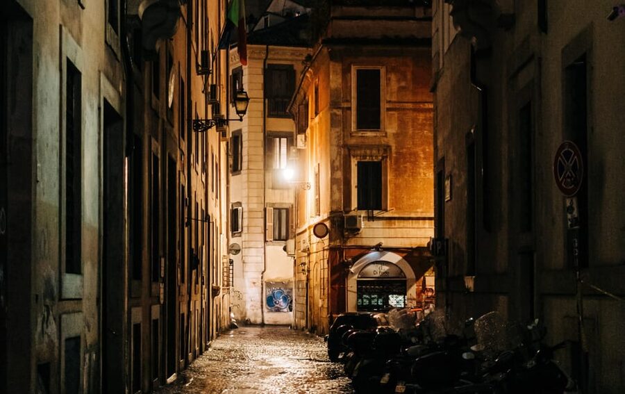 Rome: Guided Haunted Rome Ghost Tour with Dowsing Rods - Starting at Castel Sant’Angelo