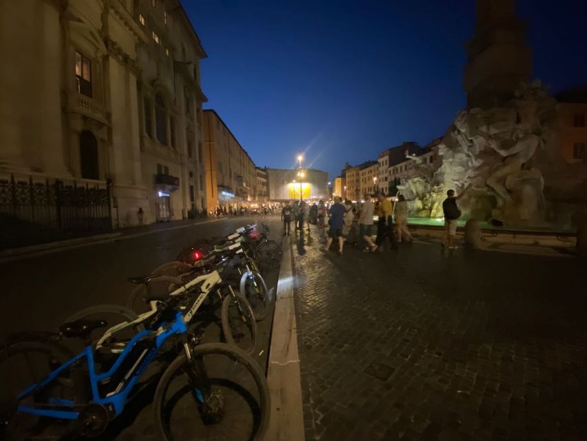 Rome :guided night e-bike tour with typical ice-cream - Piazza Venezia and Campidoglio