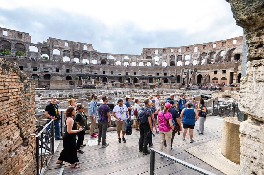 Rome: Guided Tour of Colosseum and Ancient Rome - Walking Through the Roman Forum for 45 Minutes