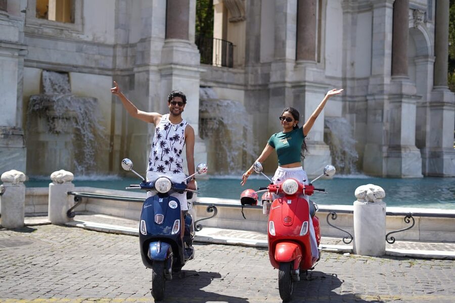 Rome: Guided Vespa Tour with Photo Stops - Why a Vespa is a smart way to see Rome