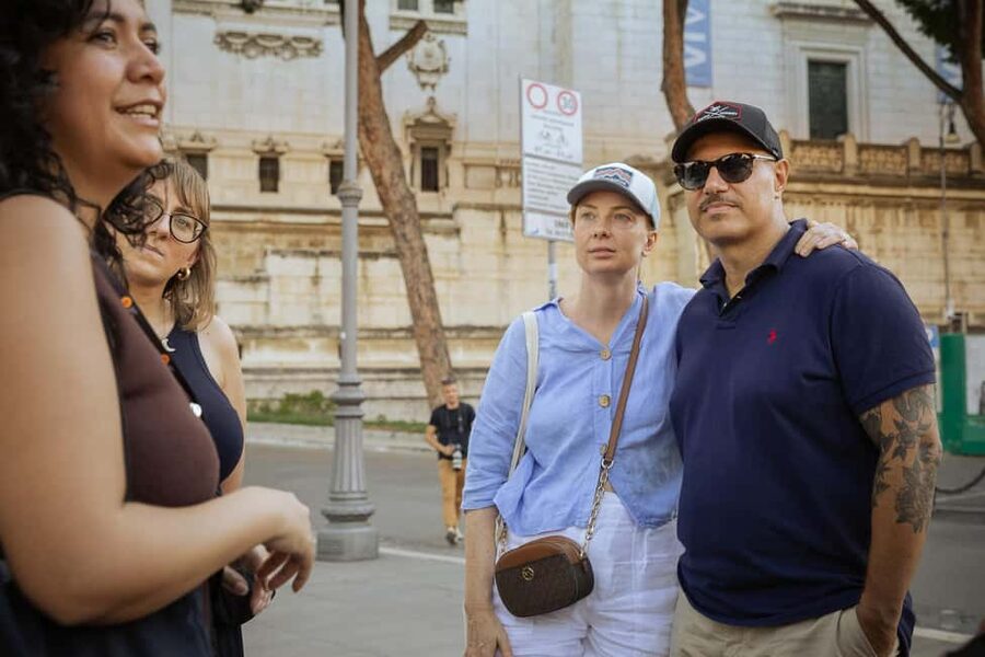 Rome: Guided Walking Tour in English or Spanish - Key points before you book