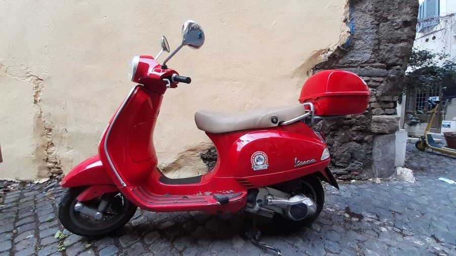Rome: Half-Day Tour by Vespa with Driver - The Bocca della Verità and Roman Holiday Connections