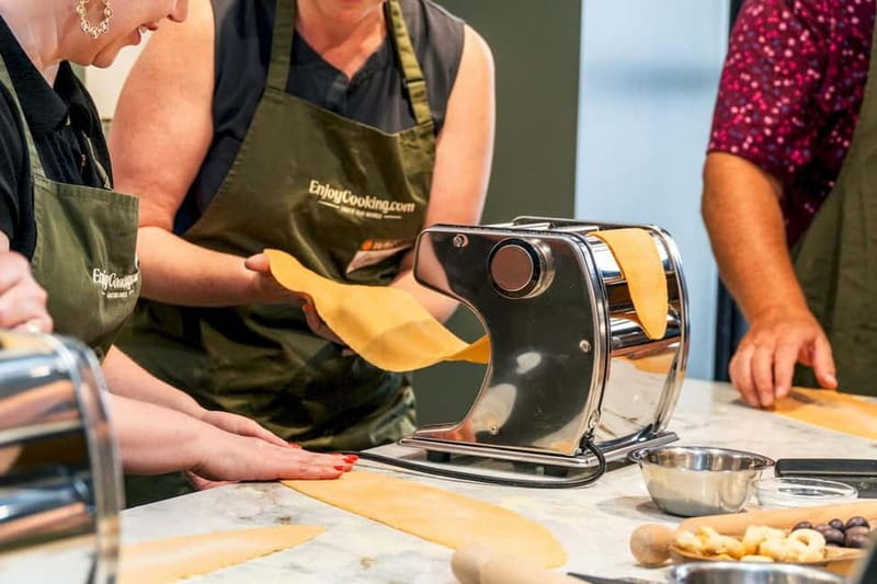 Rome: Hands-On Pasta & Tiramisu Class with Unlimited Wine - Filling and shaping the ravioli