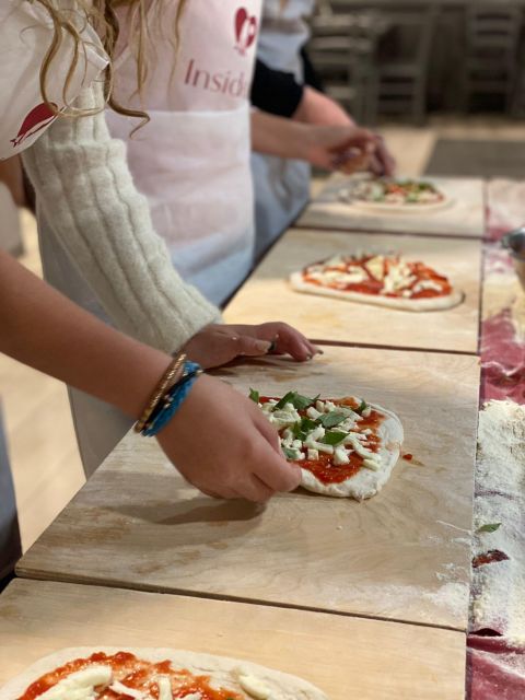Rome: Hands-On Pizza Making Class near the Vatican with Wine - Making pizza from flour to oven