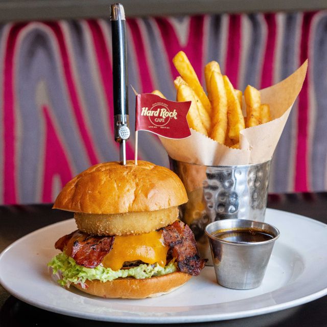 Rome: Hard Rock Cafe Experience - The food: familiar, filling, and built for a quick meal