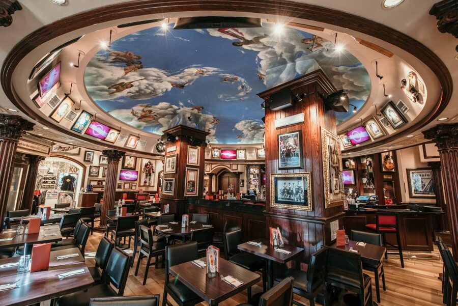 Rome: Hard Rock Cafe Experience - Who will enjoy this meal most