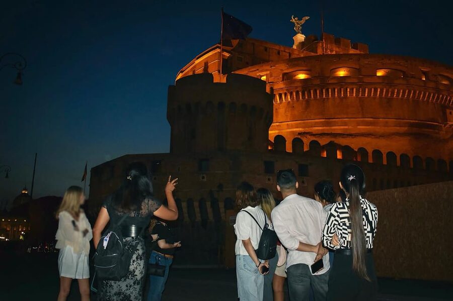 Rome: Haunted Ghost Tour, Mystery Crimes and Blackmagic - Who will enjoy this Rome night walk?