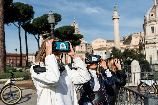 Rome: Highlights Bike Tour - What the guide and headset add