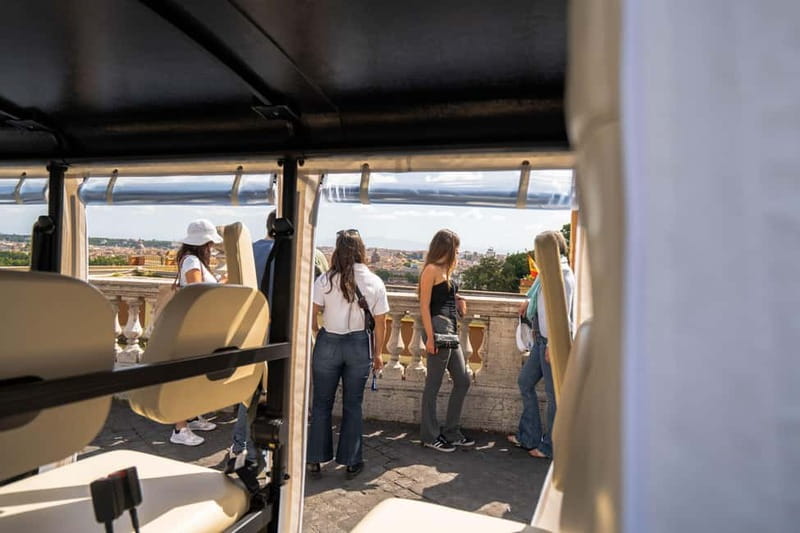 Rome: Highlights Tour in Golf Cart - Guides, languages, and the family-run touch